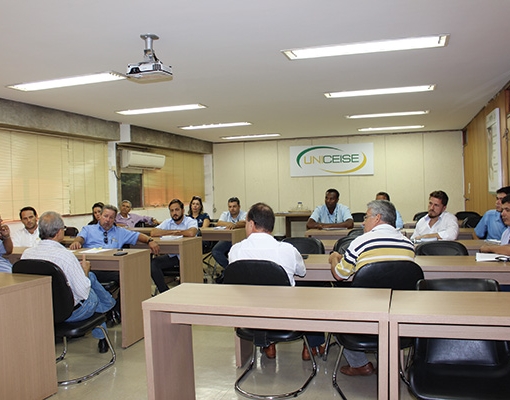 Grupo discute planejamento para desafogar trânsito nas marginais de Sertãozinho