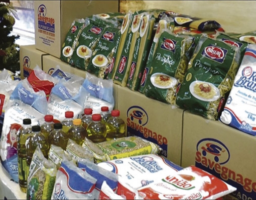 Ao todo, duas toneladas de alimentos foram entregues ao Fundo Social, que serão divididas entre as entidades assistenciais do  município; alguns itens também serão usados para montagem de kits emergenciais
