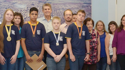 Alunos da rede municipal de ensino são premiados na Olimpíada Paulista de Física