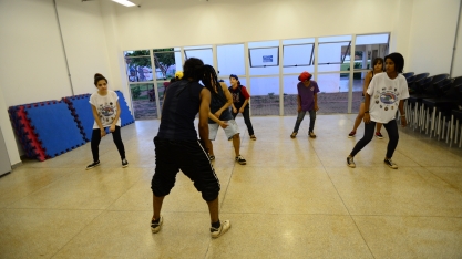 Departamento de Cultura e Turismo abre inscrições para aulas de teatro, balé, danças urbanas e rítmicas, e capoeira