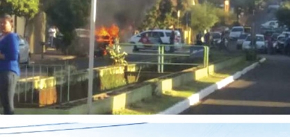 SUSTO - Kombi tem superaquecimento e pega fogo no centro de Sertãozinho