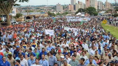Movimento pela Retomada do Setor Sucroenergético reúne 15 mil pessoas em Sertãozinho