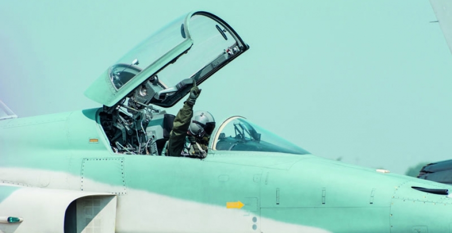 Traficantes em avião são interceptados pela FAB