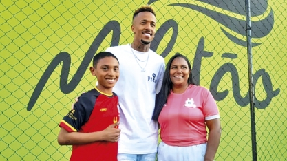 Menino viaja mais de 1 mil km para treinar em projeto que revelou Éder Militão