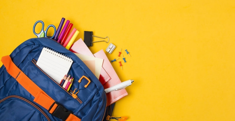 Aulas voltando. Material escolar é o peso nas contas pessoais