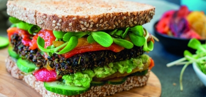 Dia Mundial do Veganismo: por que milhões de pessoas adotam uma alimentação à base de plantas? 