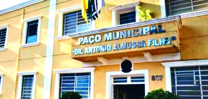 A Prefeitura de Sertãozinho exonerou 263 servidores comissionados