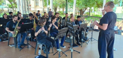 “A boa música no coreto”