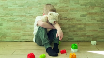 Mães de crianças autistas lutam contra a falta de tratamento para os filhos