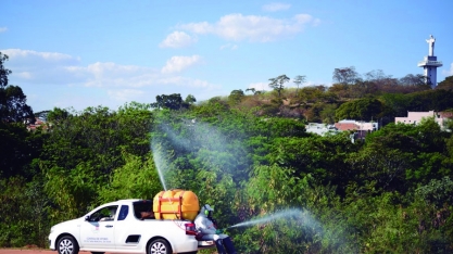 Parque linear passa por desinfecção contra carrapatos