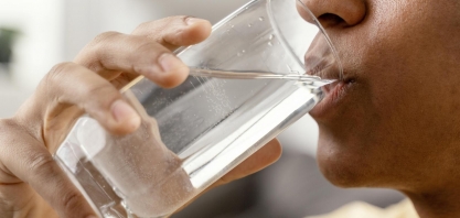 Beber água antes das refeições pode ajudar a perder até 5kg em 7 dias