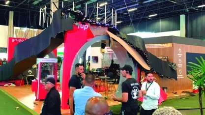 Um estande do Bradesco Seguros caiu na tarde desta quarta-feira (28/8)