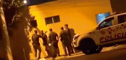 Governador anuncia afastamento de PMs que agrediram faxineiro em Ribeirão