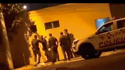 Governador anuncia afastamento de PMs que agrediram faxineiro em Ribeirão