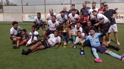 Brazzinos/Inimigos do Buzin foi o grande campeão