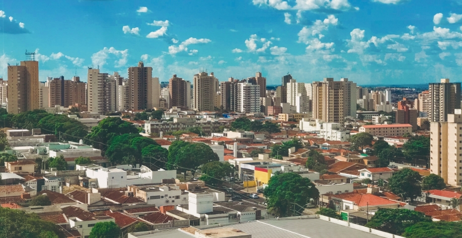 Aumenta número de fechamentos de empresas no 1º quadrimestre de 2025