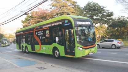 Cidade de São Paulo acelera transição e frota de ônibus elétricos cresce mais de 70% em 2025