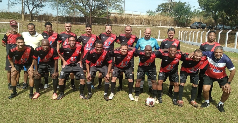 Campeonatos Máster e Sênior  No Máster, o Arsenal vence o Fogueira