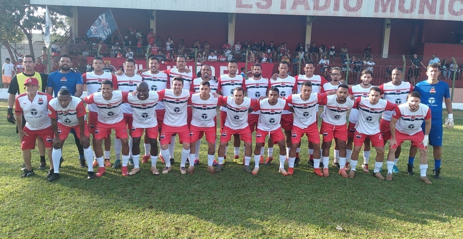 Na 1ª Divisão, a equipe do Vila União/Amigos do Tim vence e se garante na fase semifinal