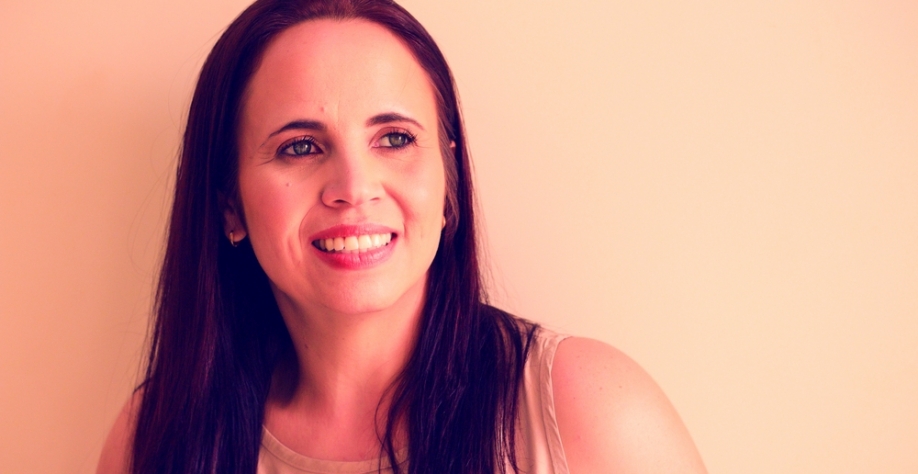 Uma crítica social sobre o apagamento das mulheres