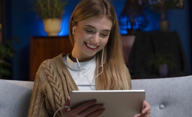 Uso prolongado de telas intensifica a fadiga ocular