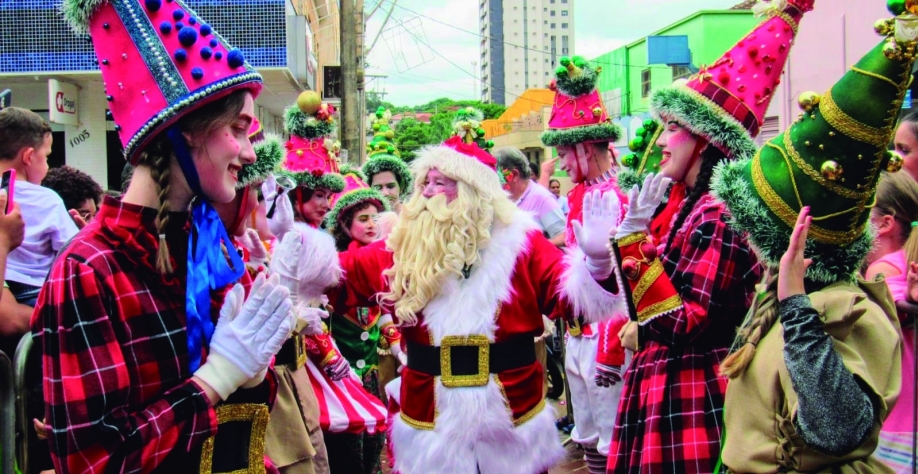 Festividades de fim de ano movimentam Sertãozinho e Cruz das Posses com atrações para toda a família até o dia 23