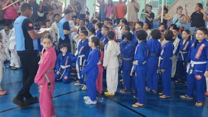 Competição de Jiu-Jitsu Kids reúne mais de 200 atletas no Patinódromo