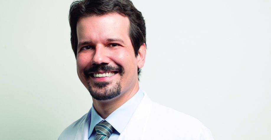 Depressão atinge até 38% dos pacientes com Parkinson e sobrecarrega cuidadores, apontam pesquisas