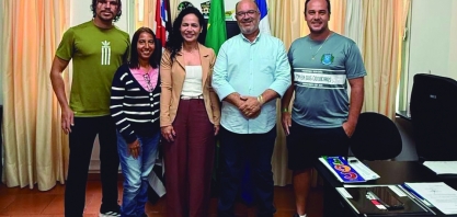 Dra. Rita Tonielo visita Cássia dos Coqueiros e é recebida por prefeito e vereadores