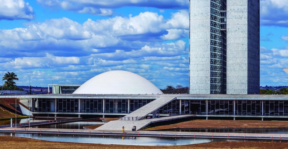 A esmola que sustenta a ditadura