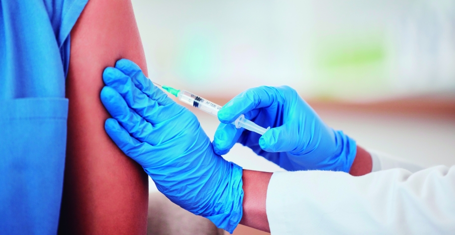 Vacinados com dose fracionada devem se imunizar contra febre amarela, risco em período turístico