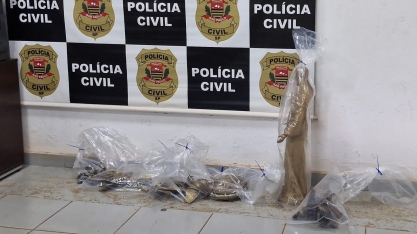 A Guarda Civil Municipal (GCM) e a Defesa Civil compareceram a uma residência onde foi constatado grande acúmulo de materiais, caracterizando risco sanitário e à segurança.