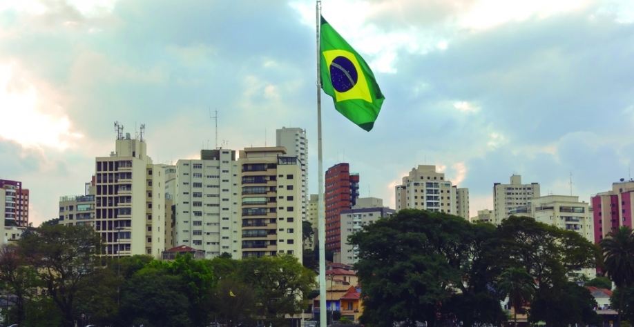 Instituições e crescimento: o impasse do Brasil