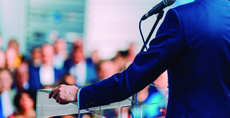 O galo só canta depois do rombo