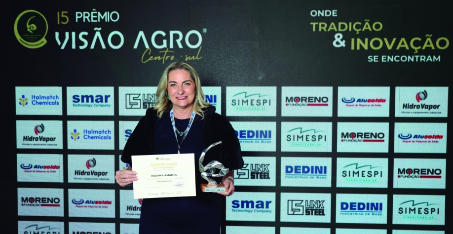 Rosana Amadeu é homenageada no 15º Prêmio Visão Agro Centro-Sul