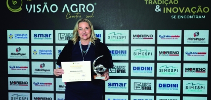 Rosana Amadeu é homenageada no 15º Prêmio Visão Agro Centro-Sul