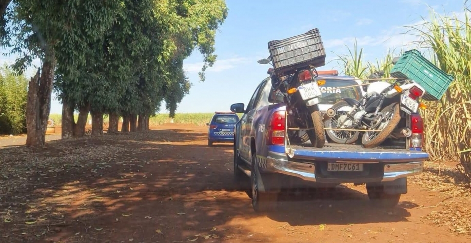 Duas motocicletas com sinais de adulteração são encontradas em canavial entre Sertãozinho e Pontal