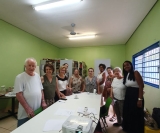 O ser humano discípulo de São Francisco de Assis, padre João Ripoli, comandou a reunião mensal da Frasol, que atende mais de 250 alunos do Parque Ribeirão
